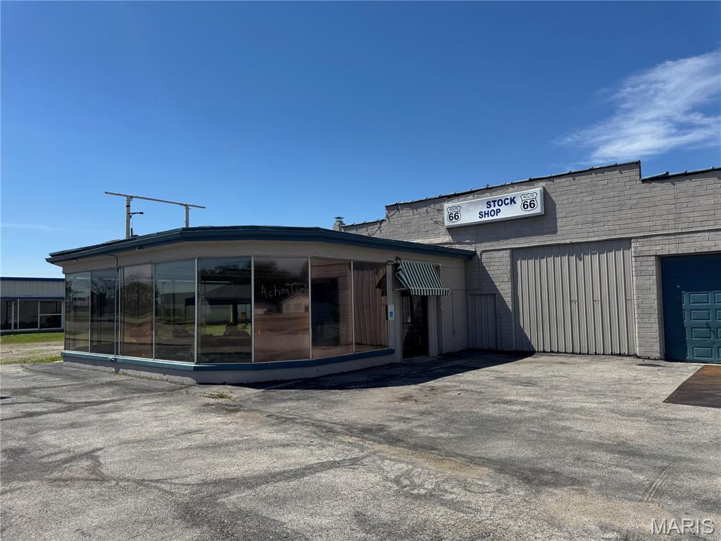 817 Union Avenue, Litchfield IL — Photo 1