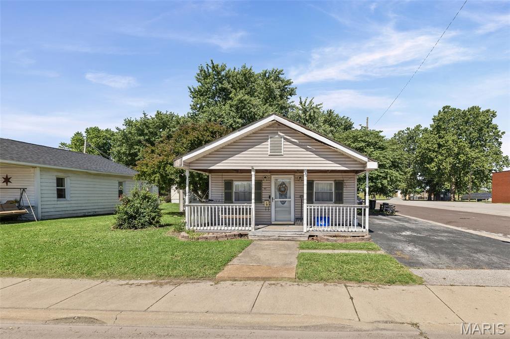 707 Delmar Avenue, Hartford IL — Photo 1