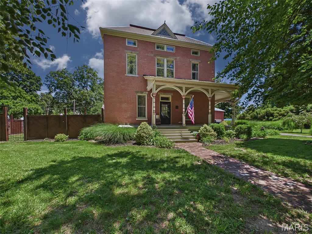 1715 Liberty Street, Alton IL — Photo 1