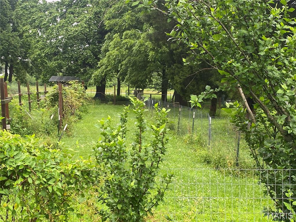 00 Linden, High Hill MO — Photo 1