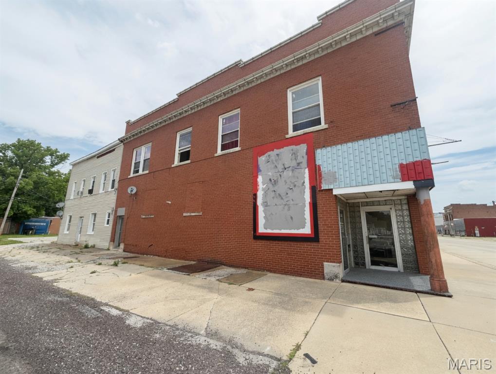 321 Main Street, Staunton IL — Photo 1