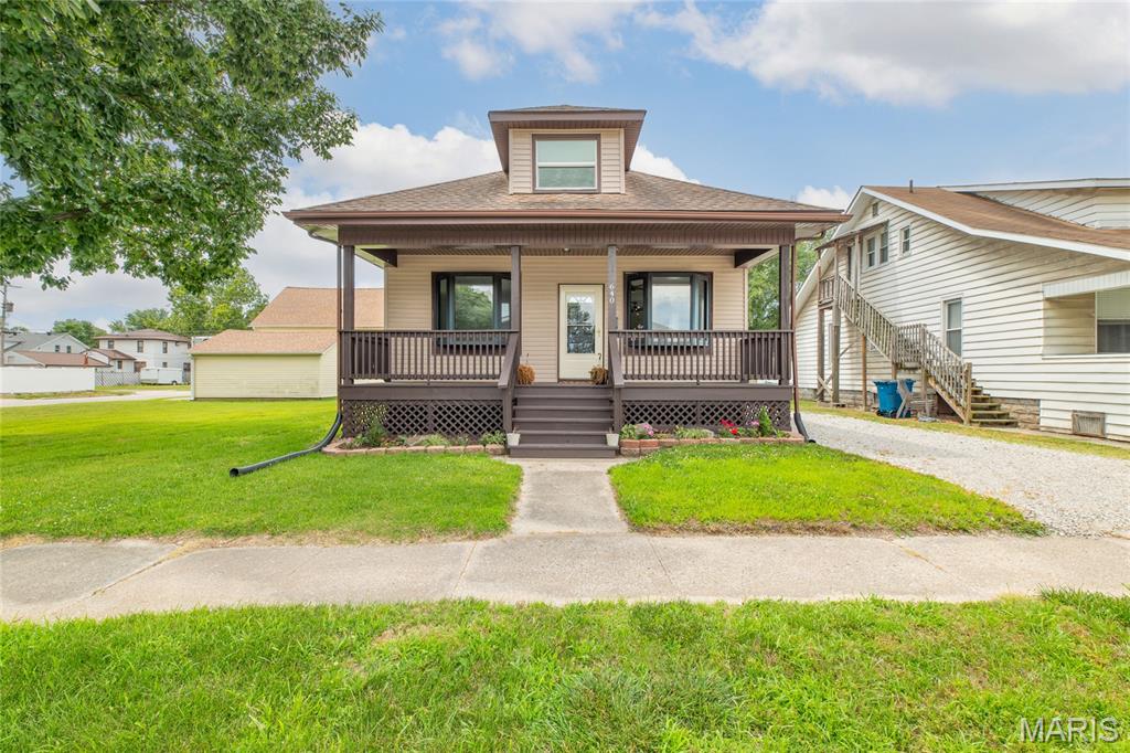 640 Ferguson Avenue, Wood River IL — Photo 1