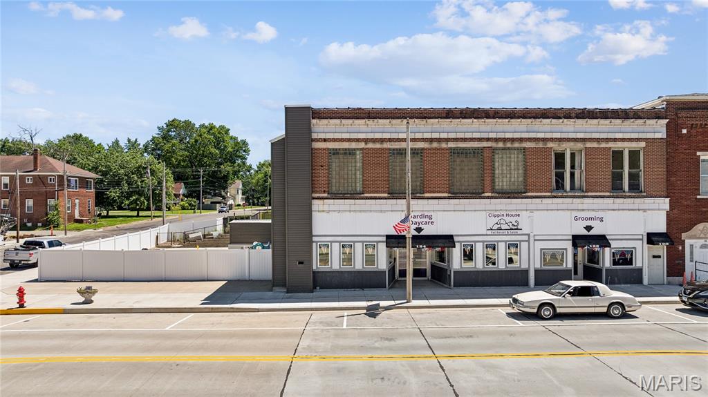124 Main Street, Staunton IL — Photo 1