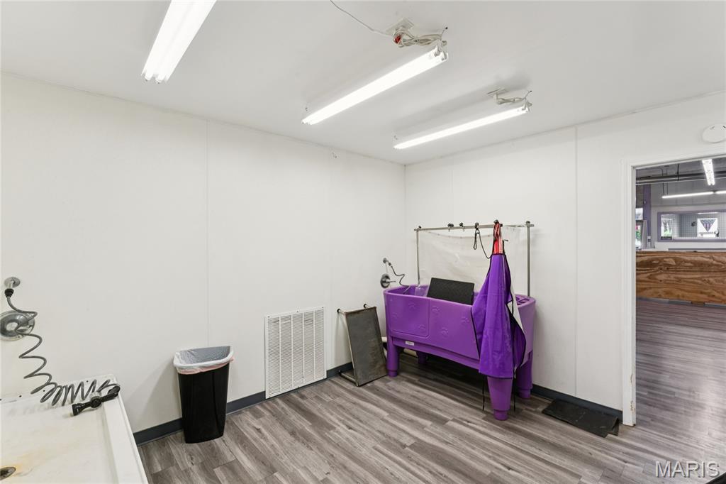 Photo 16
