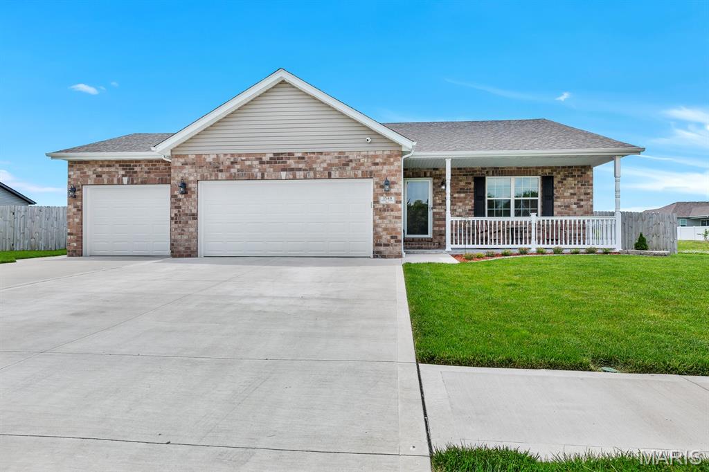 3548 Cardinal Crossing Boulevard, Granite City IL — Photo 1