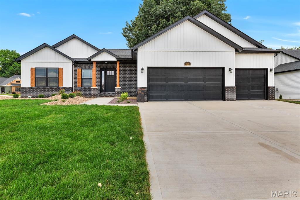 1501 Guilford Place, Troy IL — Photo 1