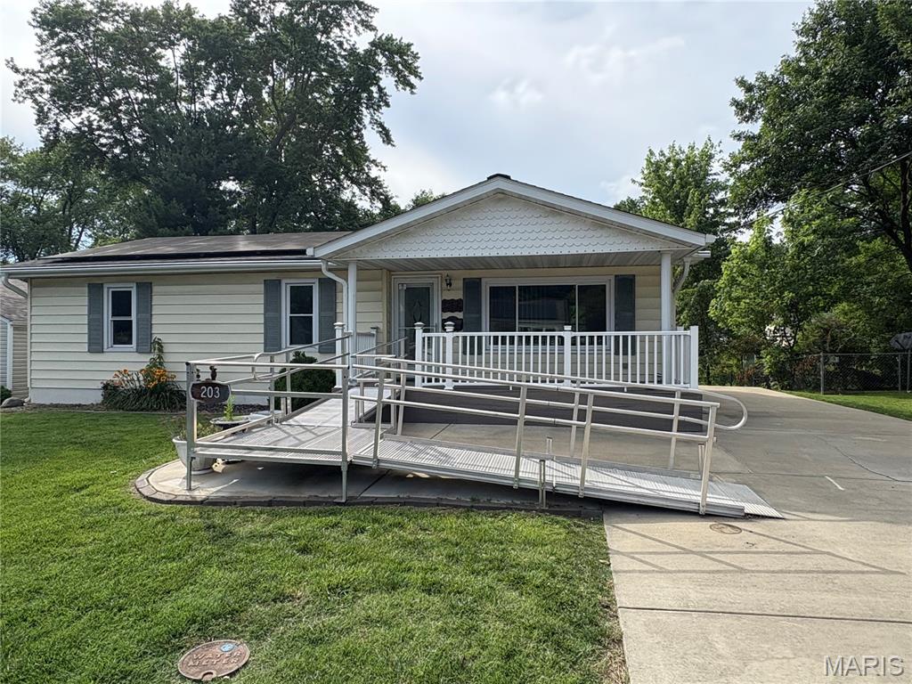 203 Greenfield Drive, Collinsville IL — Photo 1