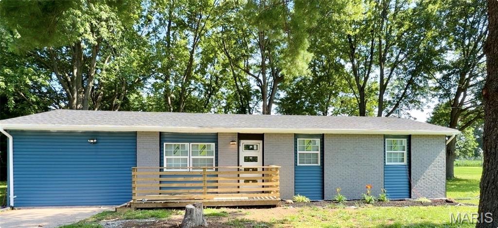 6335 High Street, Moro IL — Photo 1