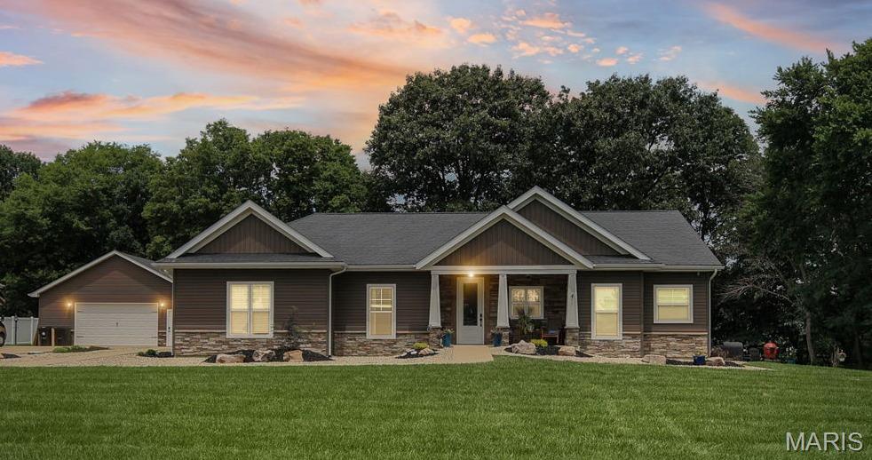 8125 Lost Bridge Road, Bethalto IL — Photo 1