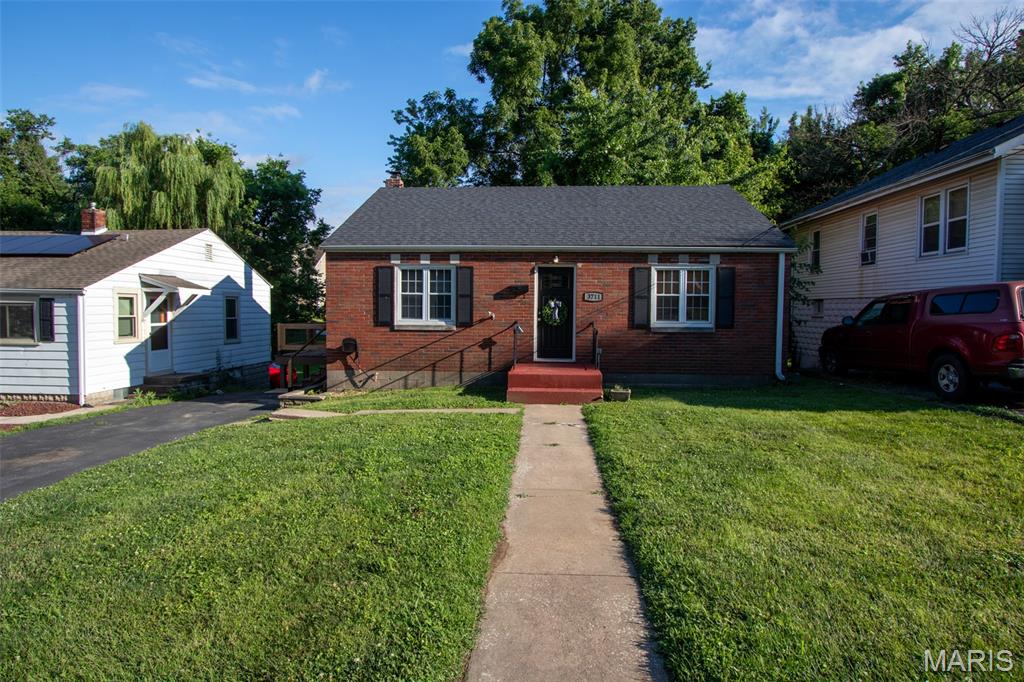 3711 Aberdeen Avenue, Alton IL — Photo 1