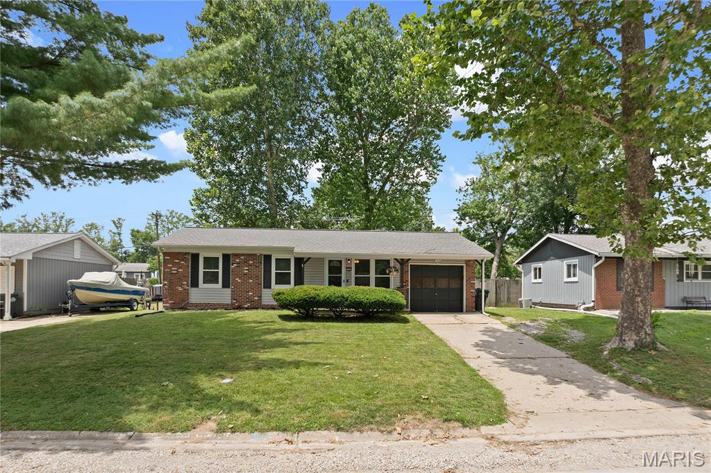 7732 Redbird Lane, Godfrey IL — Photo 1