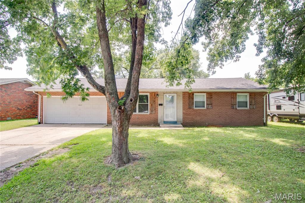2604 Angela Drive, Granite City IL — Photo 1