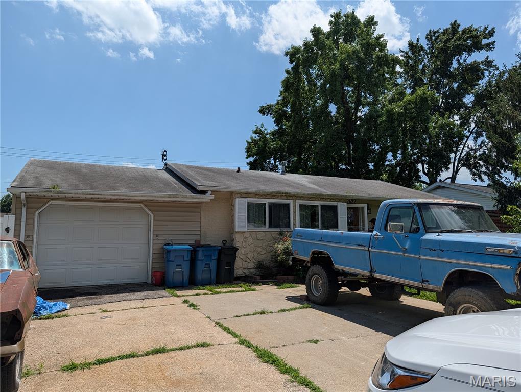 2622 Pontoon Road, Granite City IL — Photo 1
