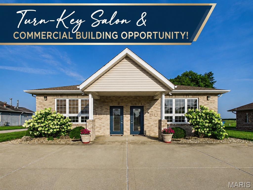 328 Bargraves Boulevard, Troy IL — Photo 1