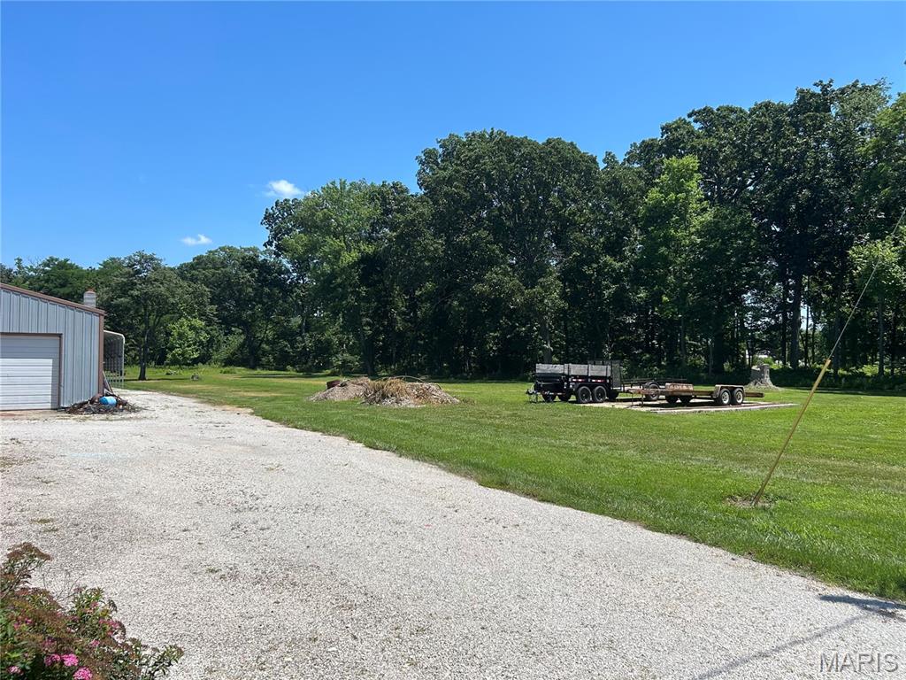 2106 2150 Street, St Elmo IL — Photo 1