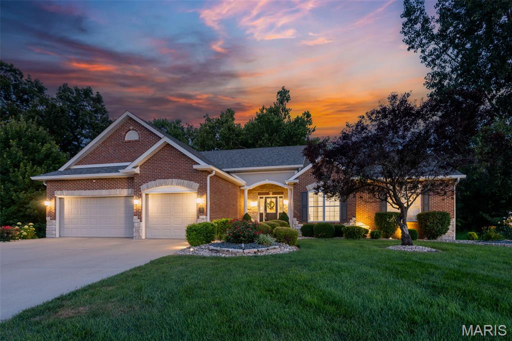 281 Fountain Drive, Glen Carbon IL — Photo 1