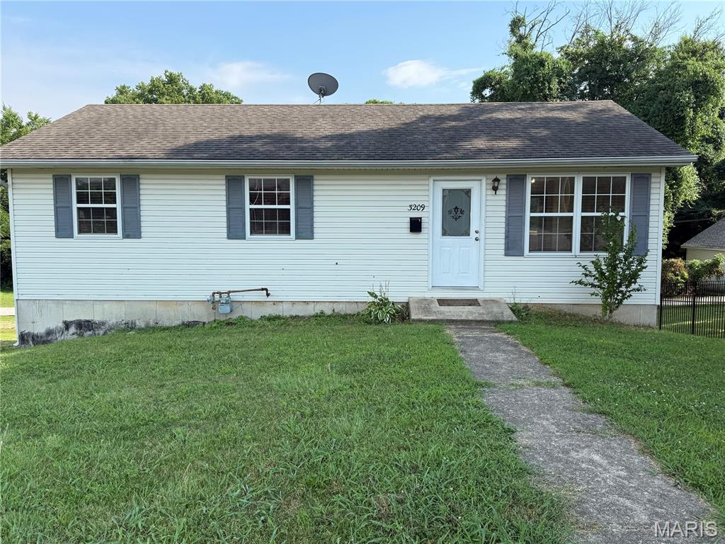 3209 College Avenue, Alton IL — Photo 1