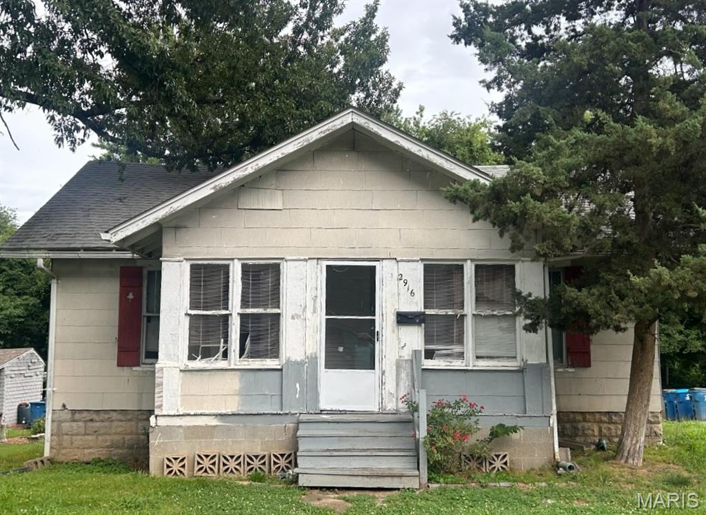2916 Sanford Avenue, Alton IL — Photo 1