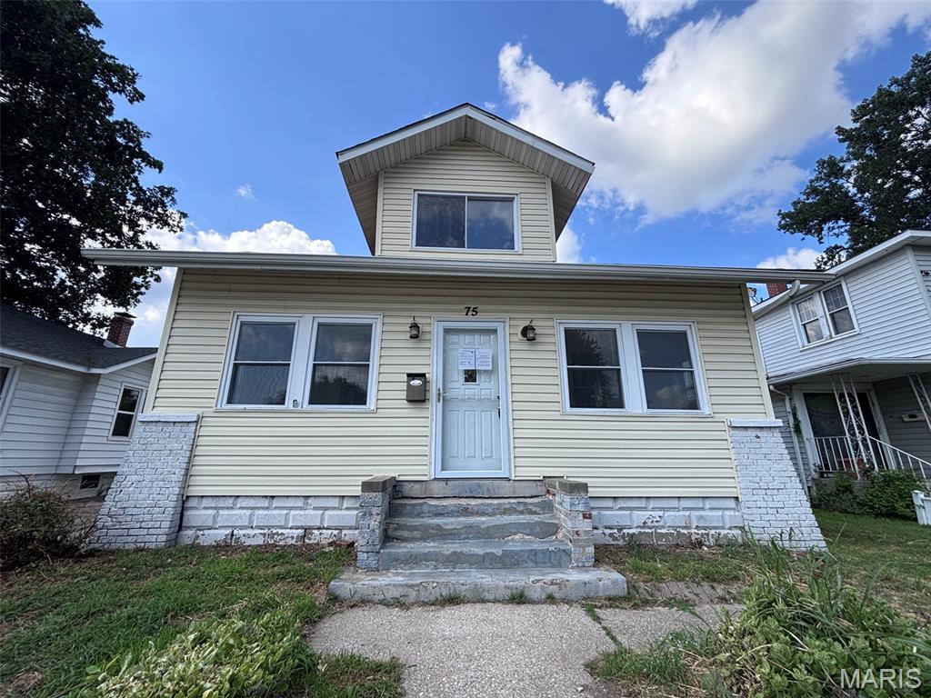 75 Eckhard Avenue, Wood River IL — Photo 1
