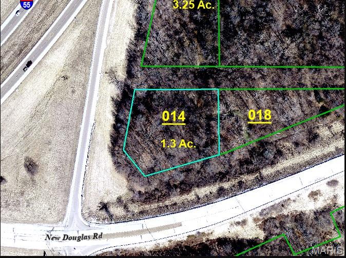 000 New Douglas Road, New Douglas IL — Photo 1