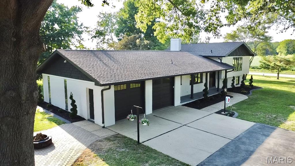 5573 State Route 160, Highland IL — Photo 1