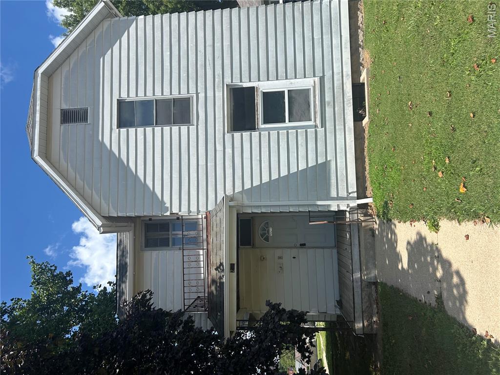 205 4th St., Vandalia IL — Photo 1