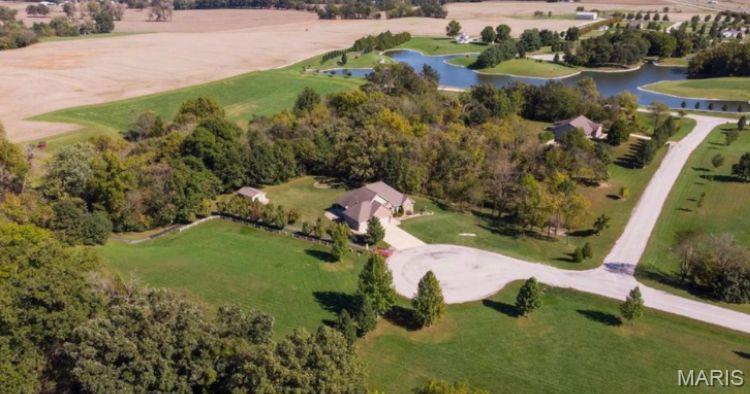 751 Lienzengen Lane, Greenville IL — Photo 1