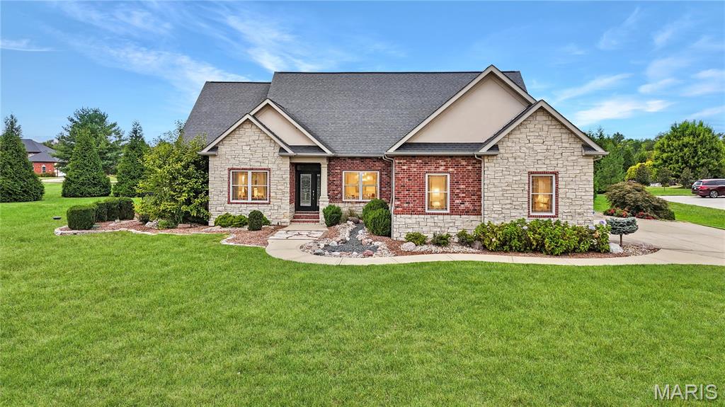 105 Locksley Court, Troy IL — Photo 1