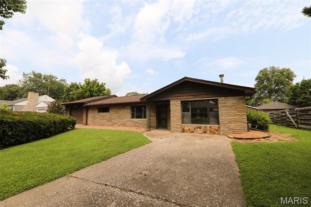 2029 Lindell Boulevard, Granite City IL — Photo 1