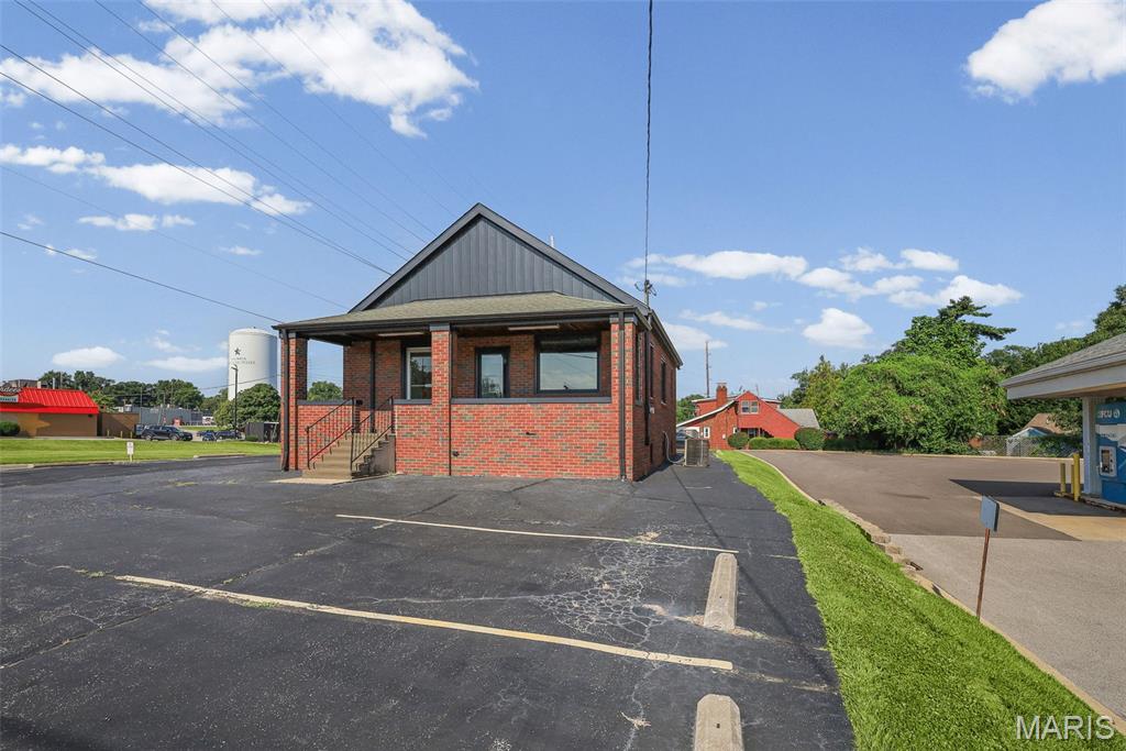 2806 Godfrey Road, Godfrey IL — Photo 1
