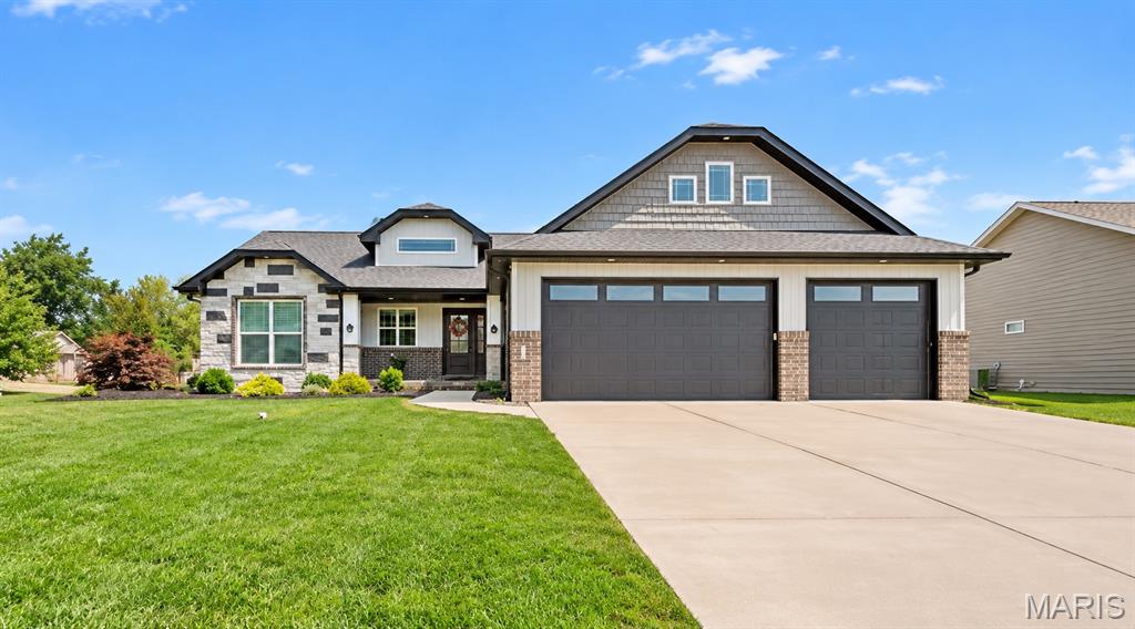 31 Ellington Drive, Troy IL — Photo 1