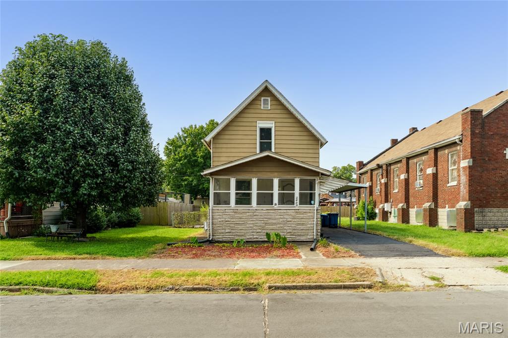 2402 25th Street, Granite City IL — Photo 1
