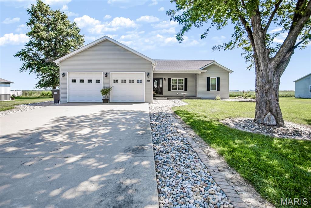 1019 Prairie Street, Shipman IL — Photo 1