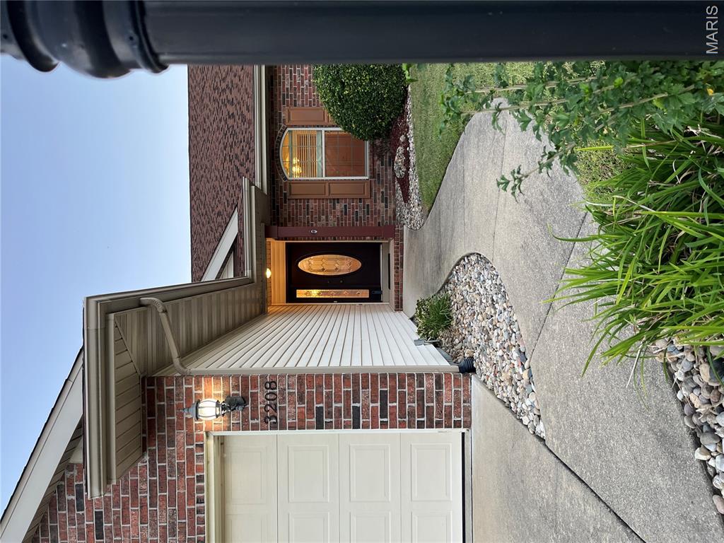 3208 Leverett Court, Alton IL — Photo 1