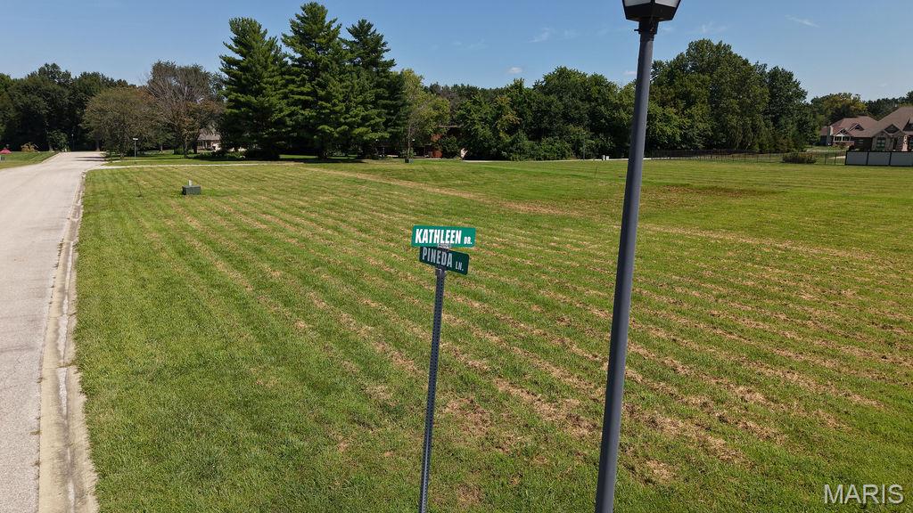 1575 Kathleen Lane, Staunton IL — Photo 1