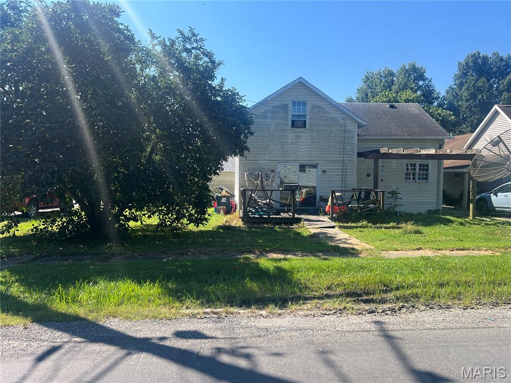 414 Wilson Avenue, Gillespie IL — Photo 1