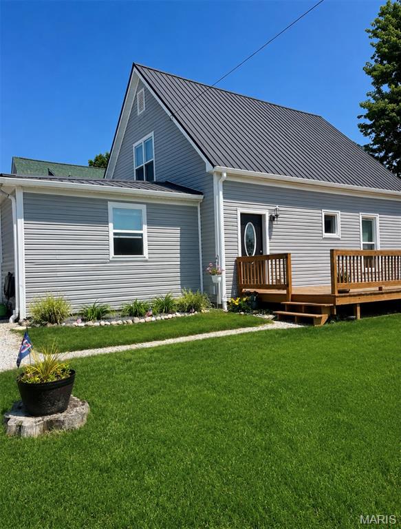 720 Chase Street, Hillsboro IL — Photo 1