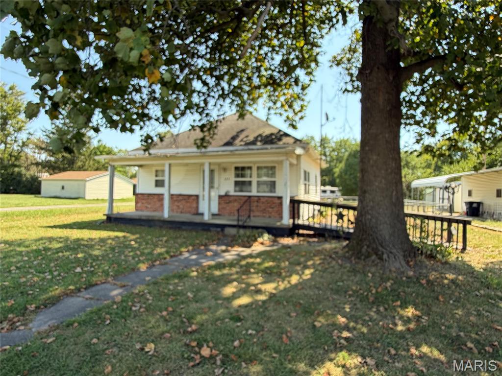 323 Talmadge Street, Witt IL — Photo 1