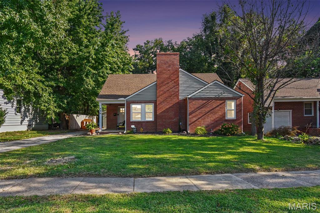 416 Brentwood Boulevard, Alton IL — Photo 1