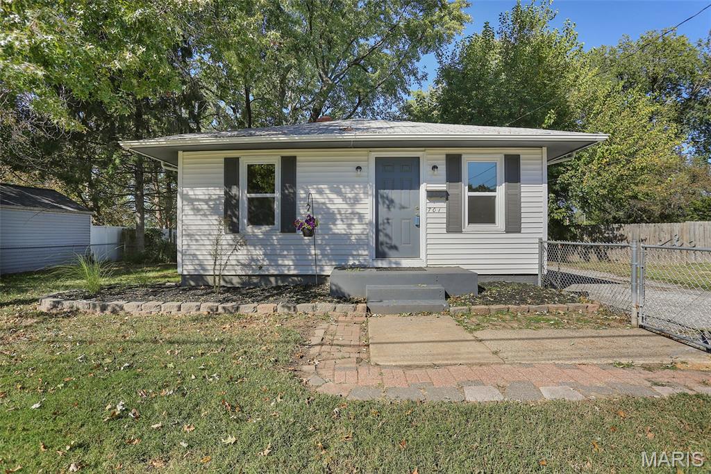 701 Victory Drive, Collinsville IL — Photo 1