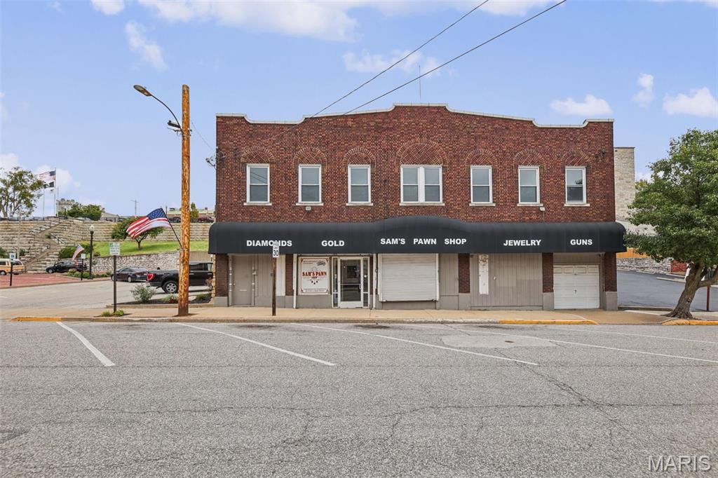 208 Broadway, Alton IL — Photo 1