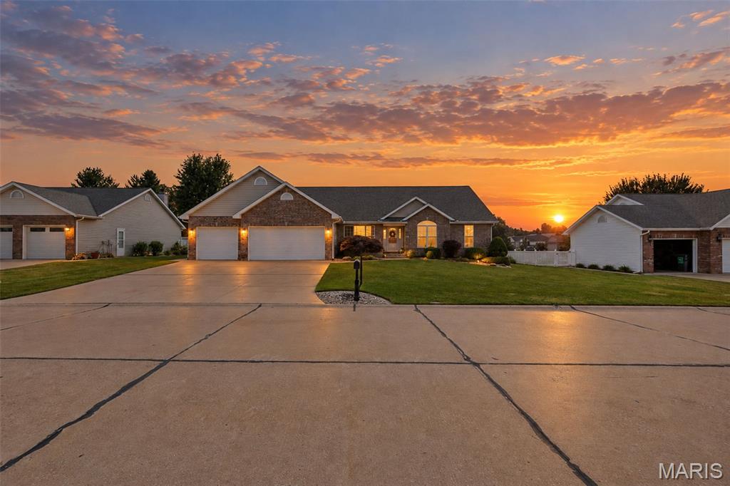 1805 Summerfield Lane, Godfrey IL — Photo 1
