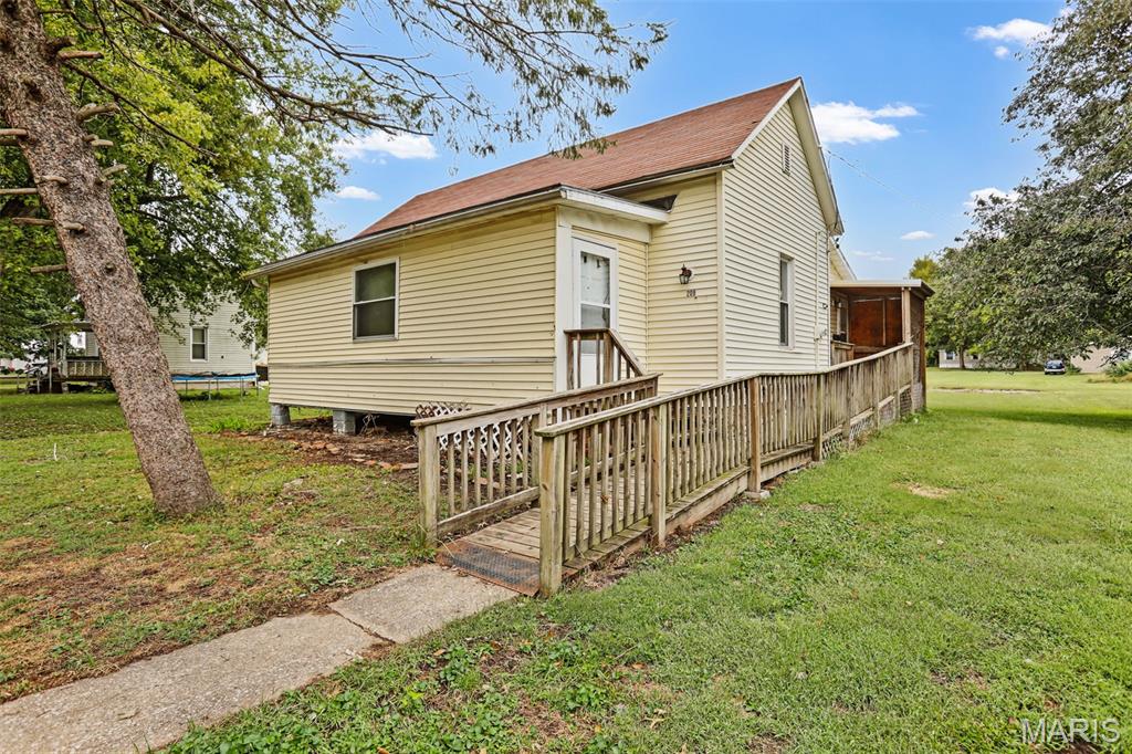 209 6th South Street, Mount Olive IL — Photo 1