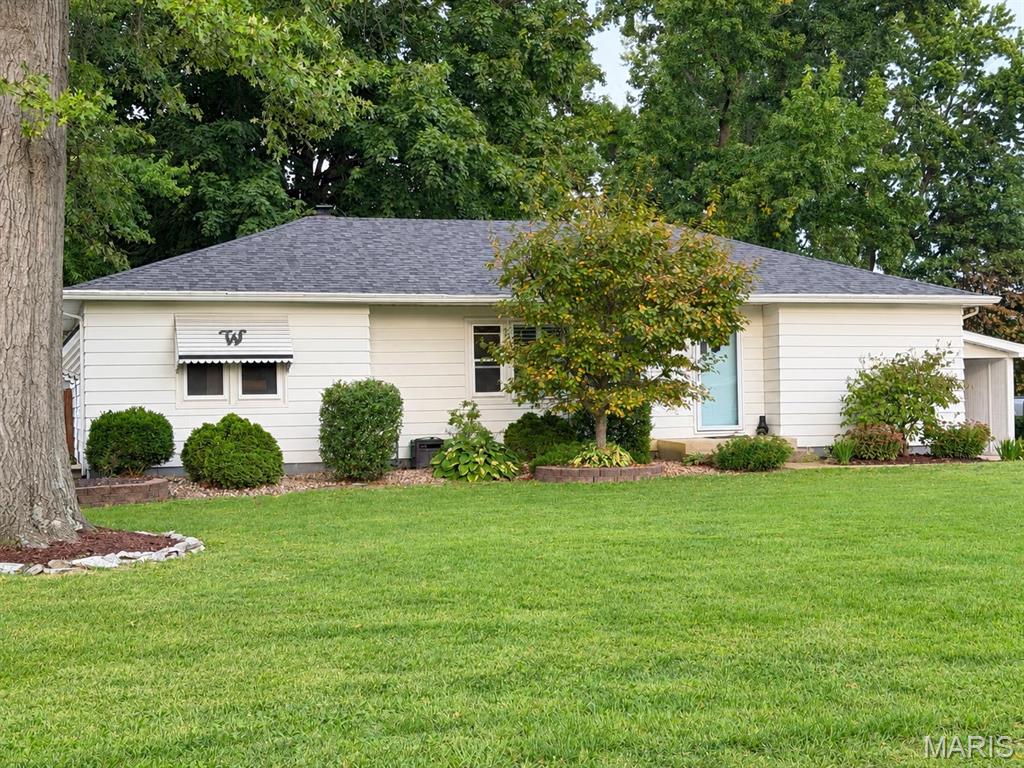 163 Norwood Place, East Alton IL — Photo 1