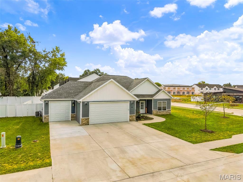 108 Jimmy H Drive, Jonesburg MO — Photo 1