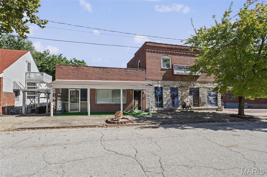 701 Henry Street, Alton IL — Photo 1