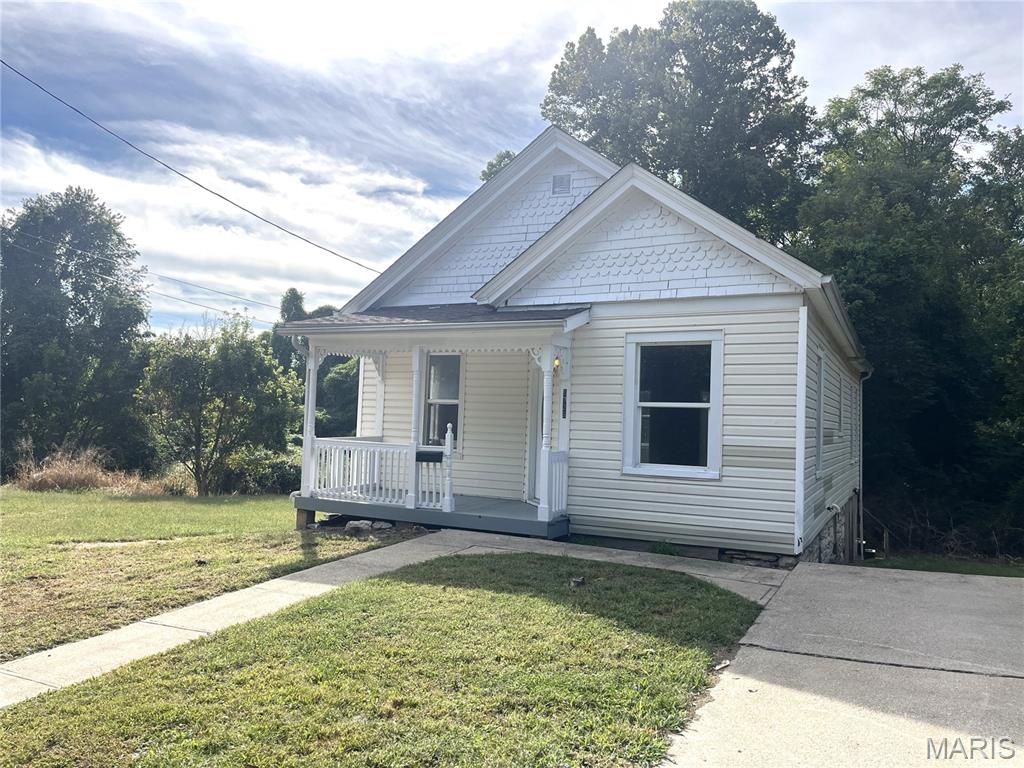 1726 Alby Street, Alton IL — Photo 1