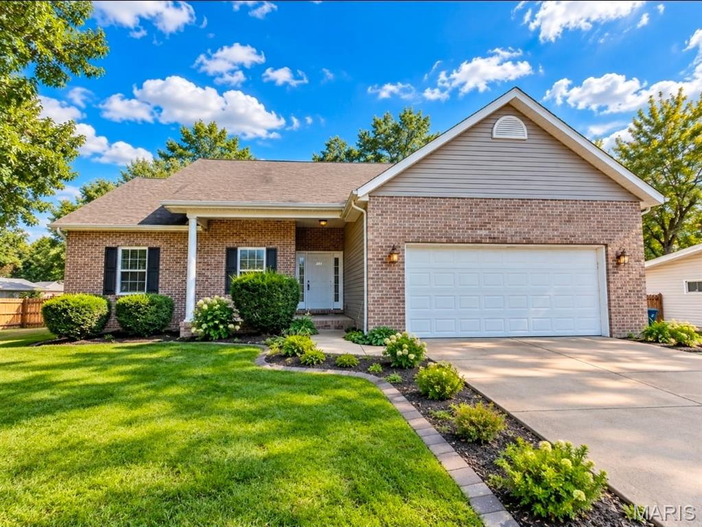 381 High Point Drive, Edwardsville IL — Photo 1