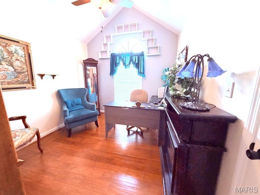 Photo 25