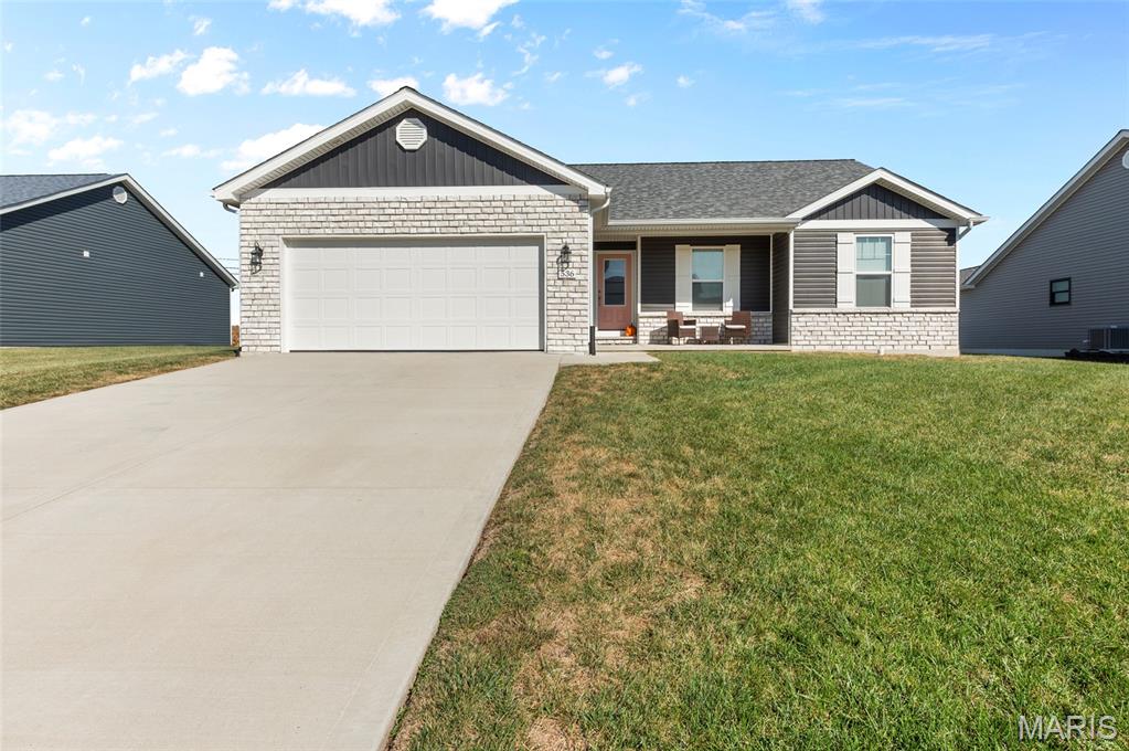 536 Eisenhower Boulevard, Troy IL — Photo 1